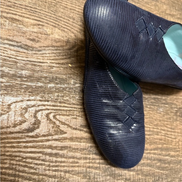 Thierry Rabotin 6.5 (36.5) Navy Textured Flats in very very good condition - Picture 5 of 10